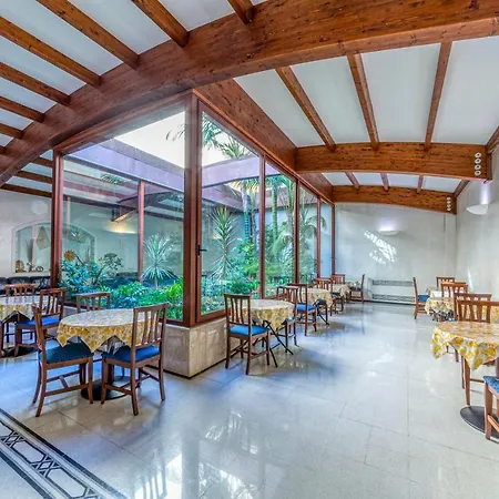 Ξενοδοχείο Le Torri 4*