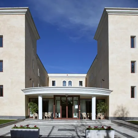 Ξενοδοχείο Le Torri 4*