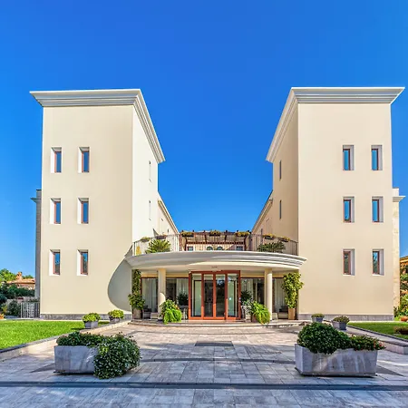 Le Torri Hotel 4*
